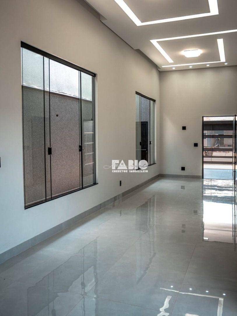 Casa à venda com 3 quartos, 120m² - Foto 4