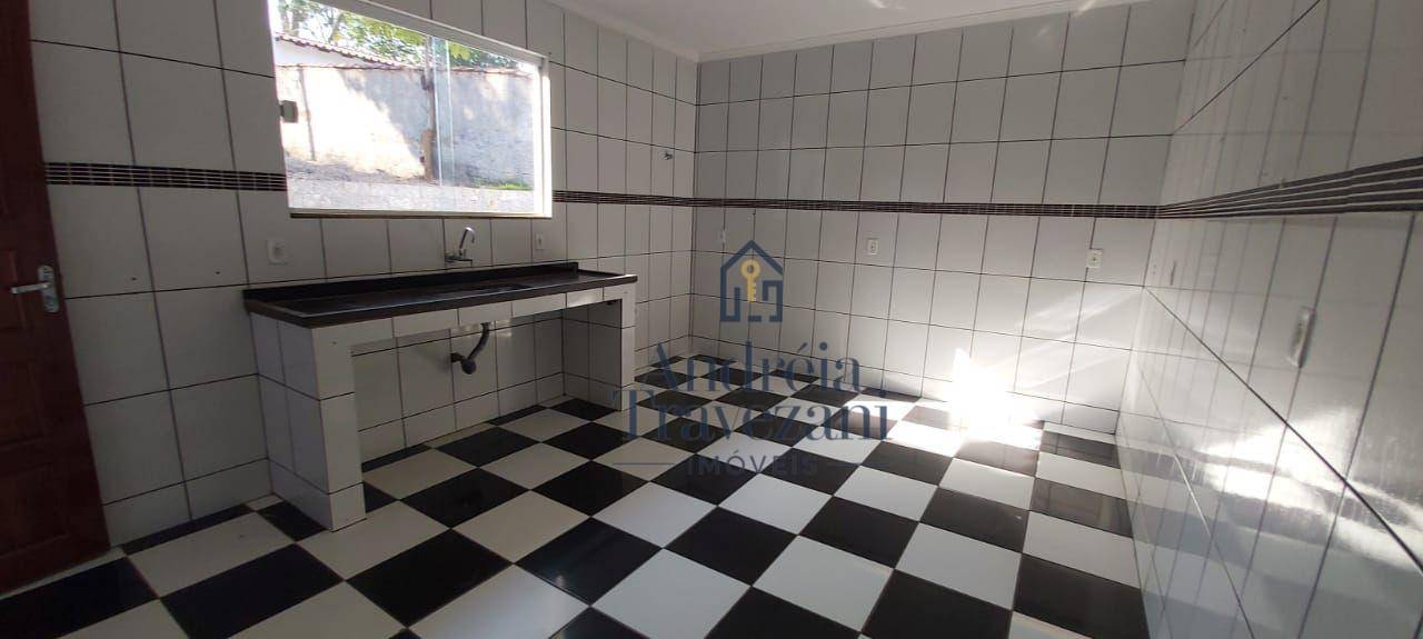 Casa de Condomínio à venda com 3 quartos, 180m² - Foto 4