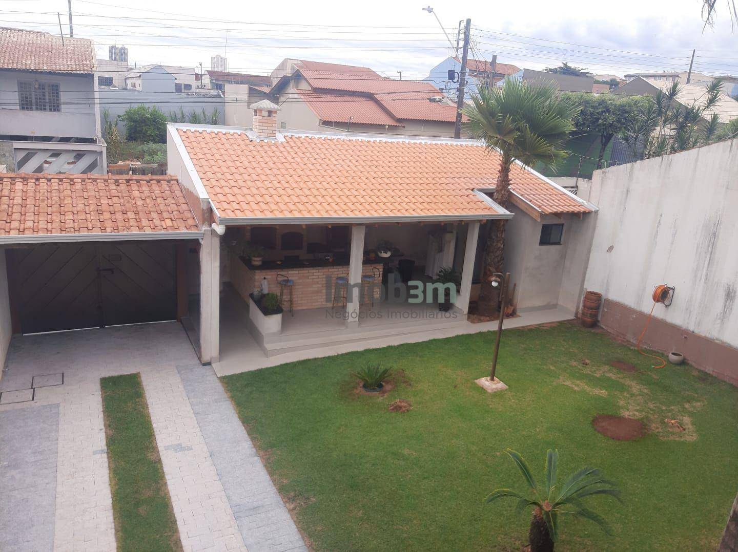 Casa à venda com 3 quartos, 285m² - Foto 7