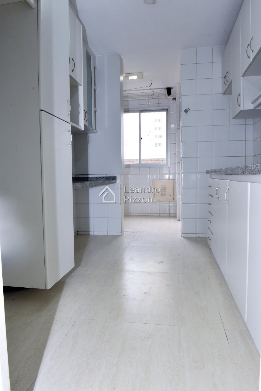 Apartamento à venda com 3 quartos, 79m² - Foto 12