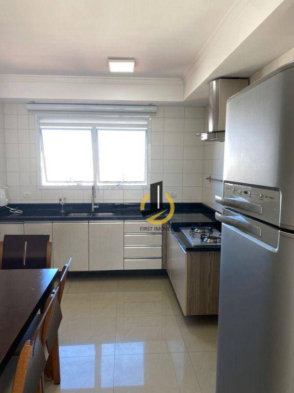 Apartamento para alugar com 3 quartos, 192m² - Foto 6