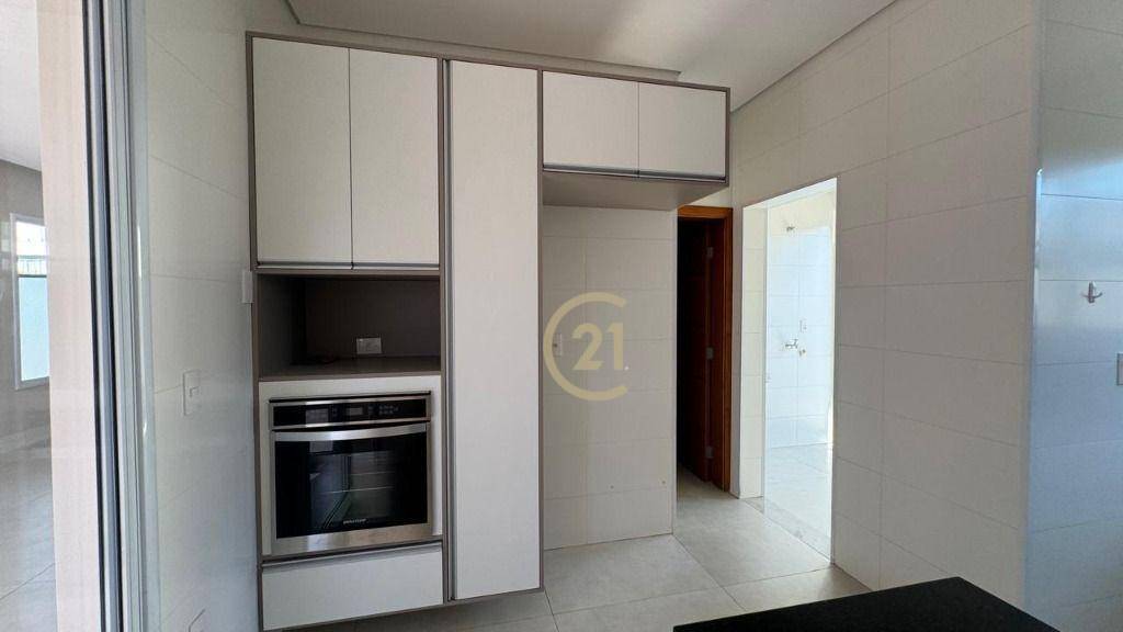 Casa de Condomínio para alugar com 3 quartos, 322m² - Foto 12