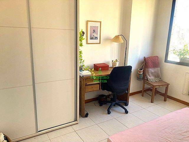 Apartamento à venda com 3 quartos, 105m² - Foto 12