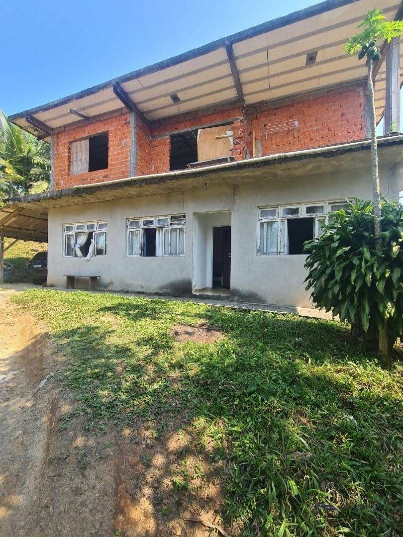 Casa à venda com 3 quartos, 140m² - Foto 1