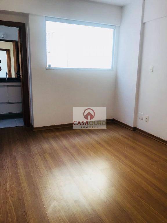 Apartamento à venda com 3 quartos, 94m² - Foto 17