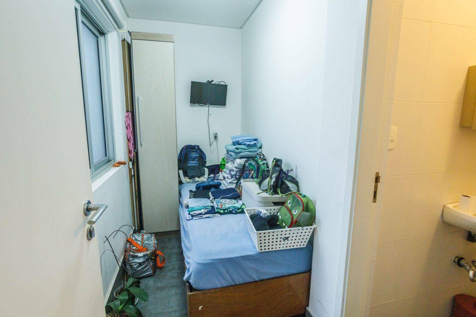 Apartamento à venda com 3 quartos, 216m² - Foto 55