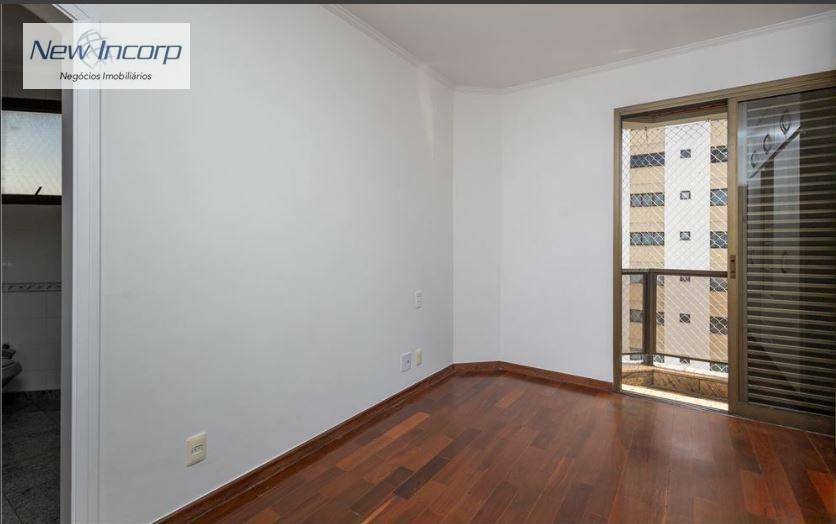 Apartamento à venda com 4 quartos, 242m² - Foto 26