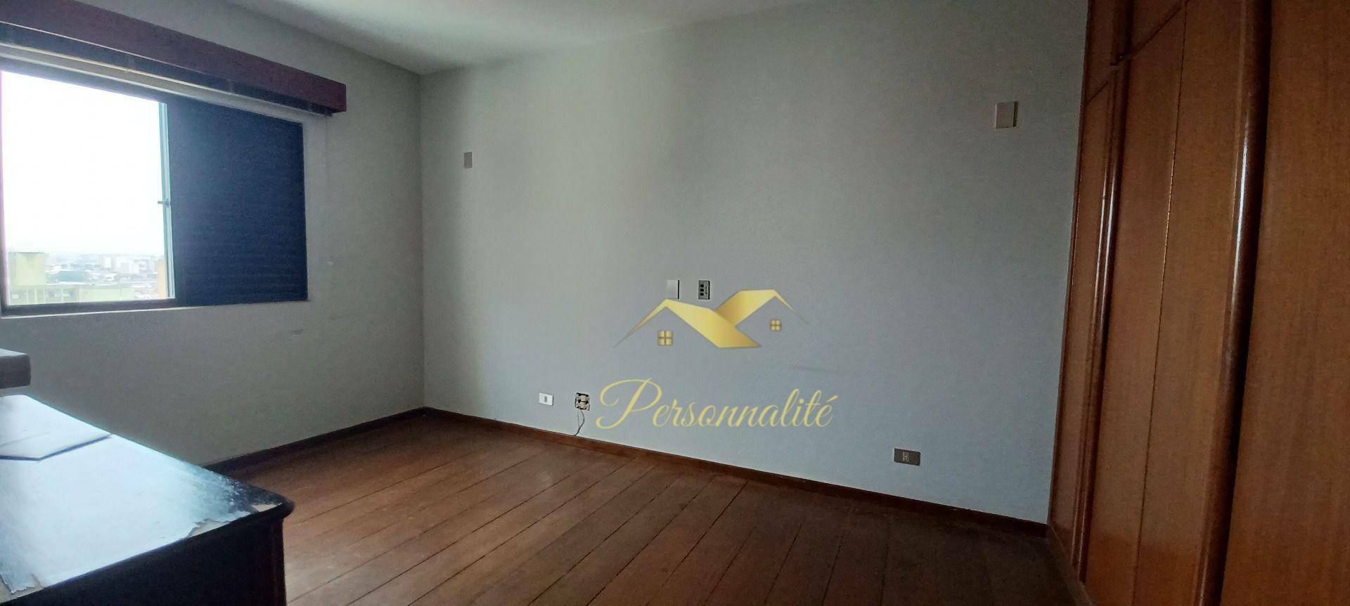 Apartamento à venda com 3 quartos, 176m² - Foto 13