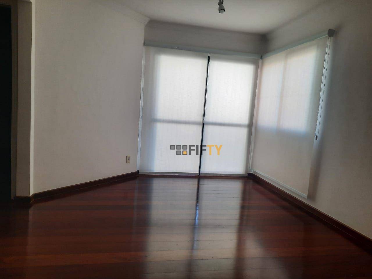 Apartamento para alugar com 2 quartos, 63m² - Foto 15