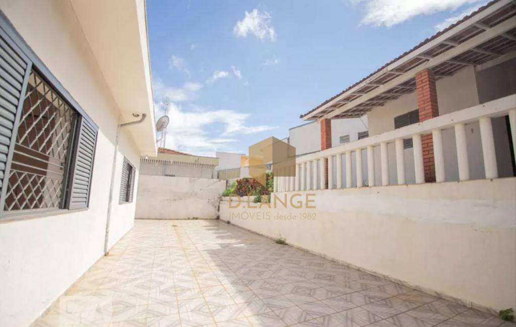 Casa à venda com 3 quartos, 214m² - Foto 22