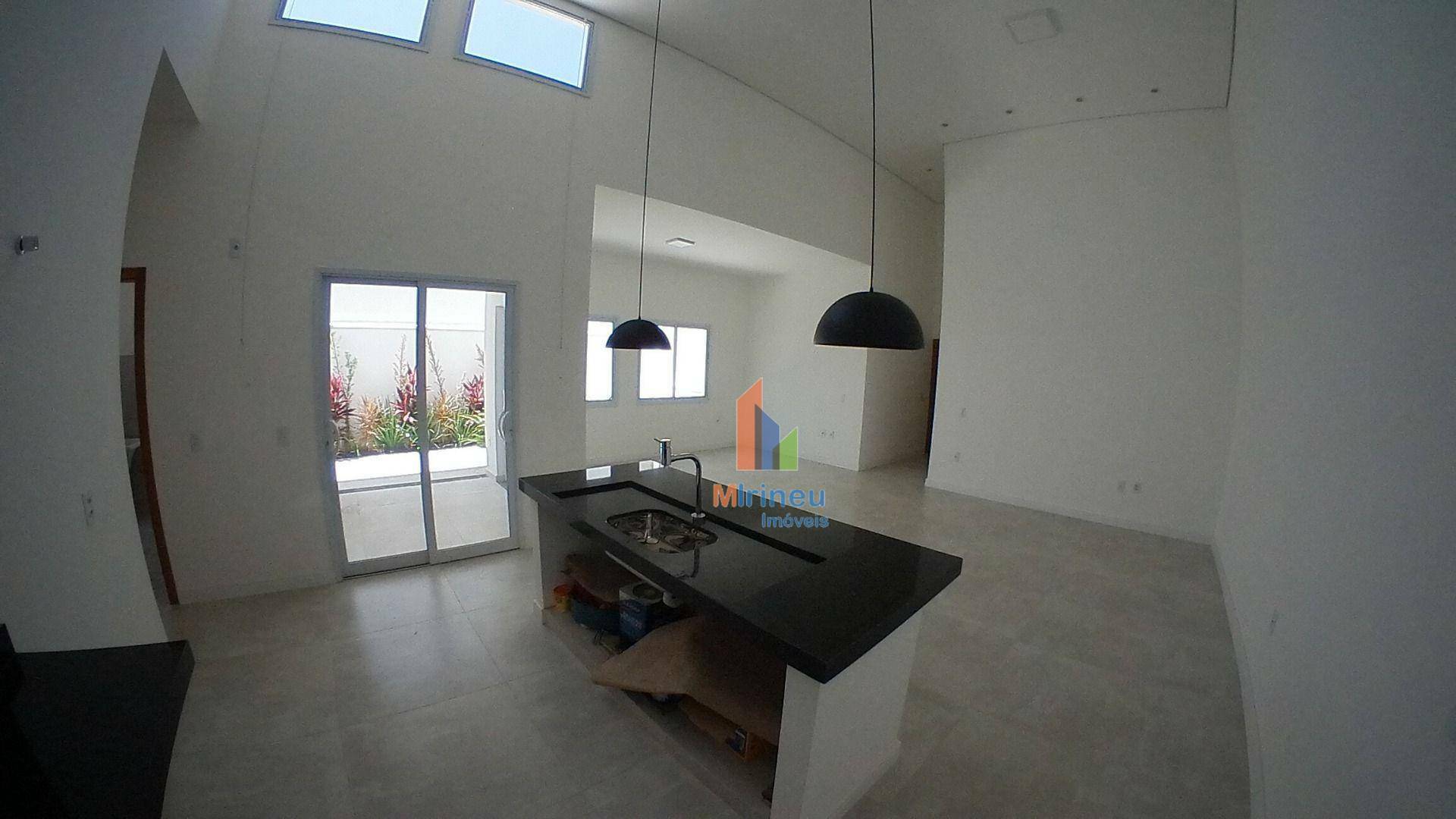 Casa de Condomínio à venda com 3 quartos, 184m² - Foto 4