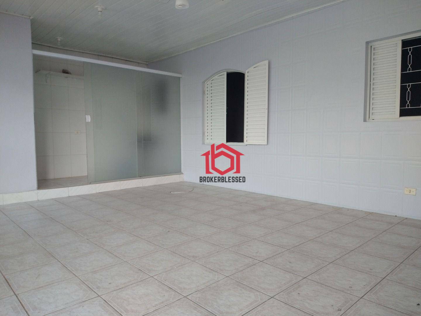 Casa para alugar com 2 quartos, 125M2 - Foto 4