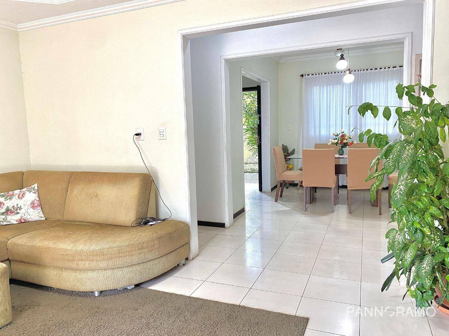 Casa à venda com 4 quartos, 230m² - Foto 3