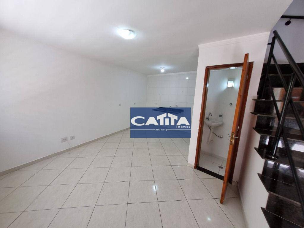 Sobrado para alugar com 2 quartos, 49m² - Foto 5