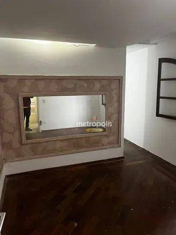 Casa à venda com 4 quartos, 250m² - Foto 2