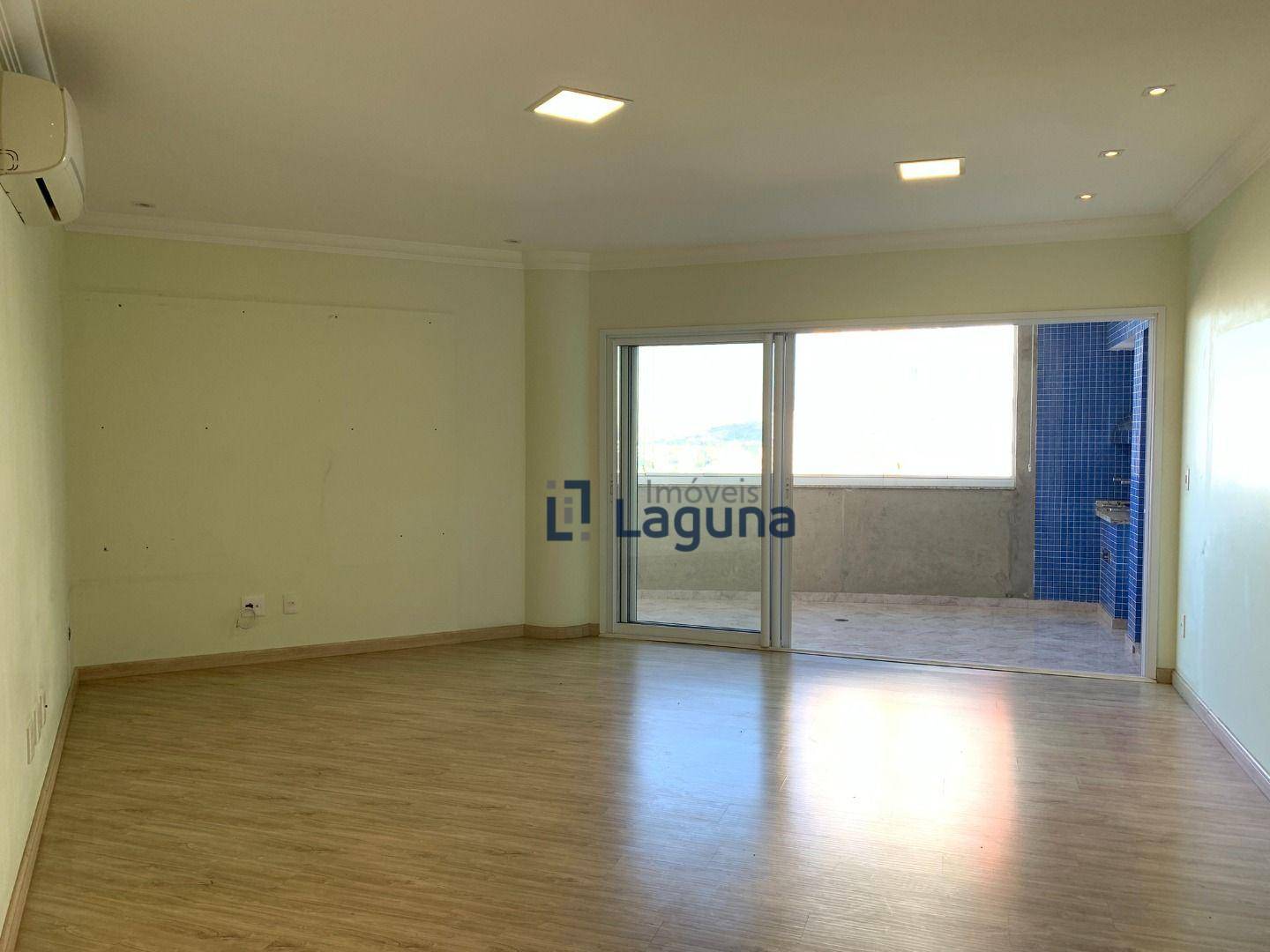 Apartamento à venda com 3 quartos, 158m² - Foto 14