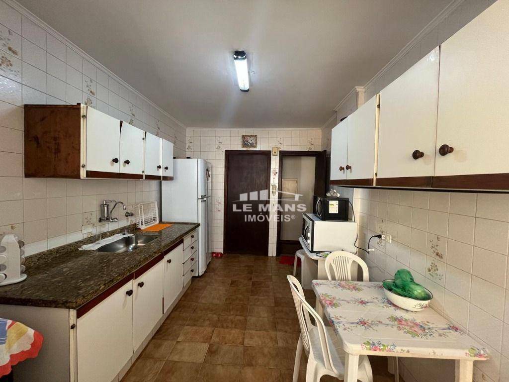 Apartamento à venda com 2 quartos, 74m² - Foto 3