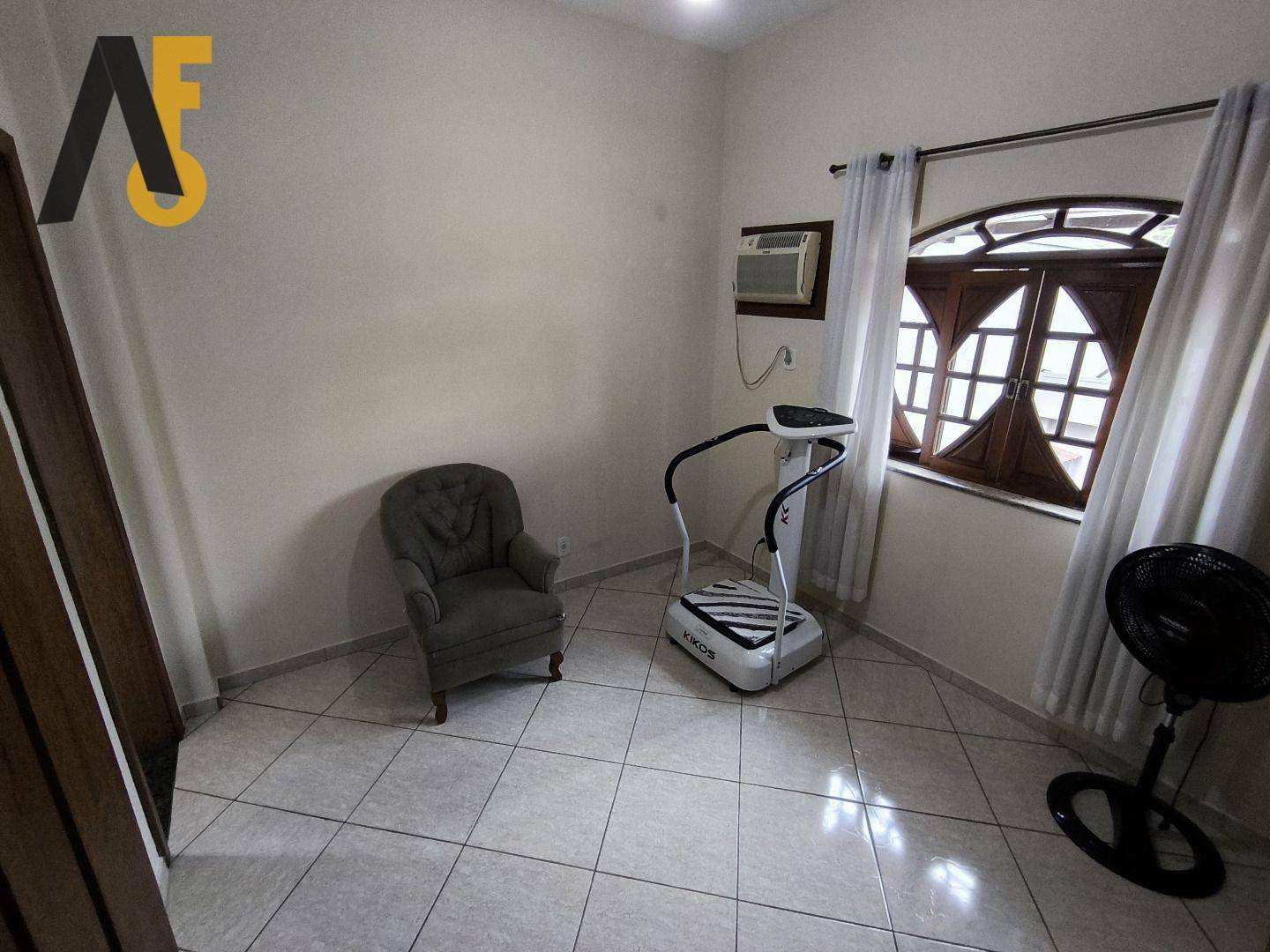 Casa à venda com 3 quartos, 299m² - Foto 23