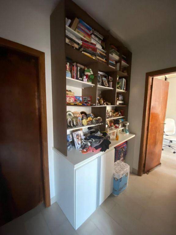 Sobrado à venda com 3 quartos, 284m² - Foto 23