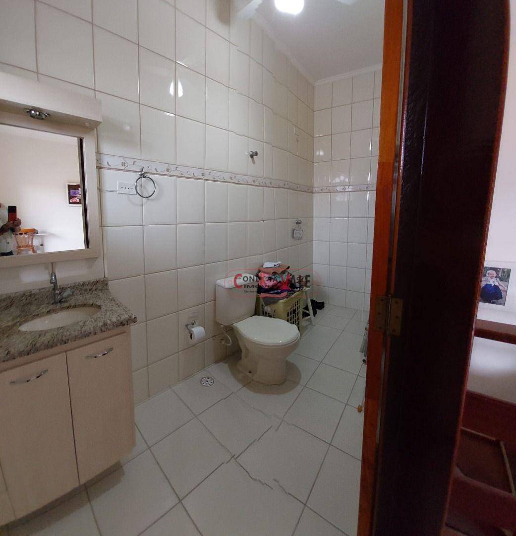 Sobrado à venda com 3 quartos, 196m² - Foto 23