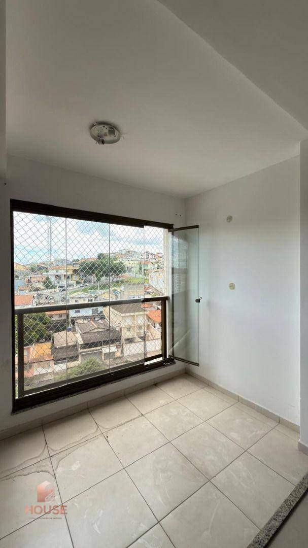 Apartamento para alugar com 2 quartos, 75m² - Foto 8