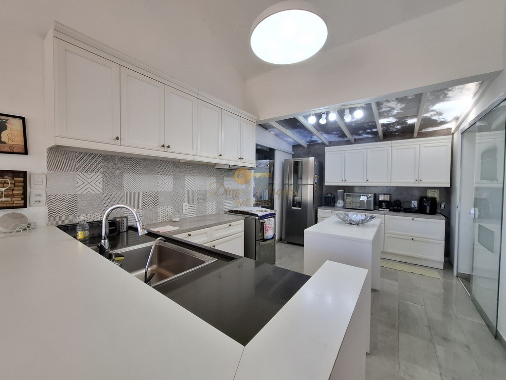 Casa de Condomínio à venda com 3 quartos, 390m² - Foto 10