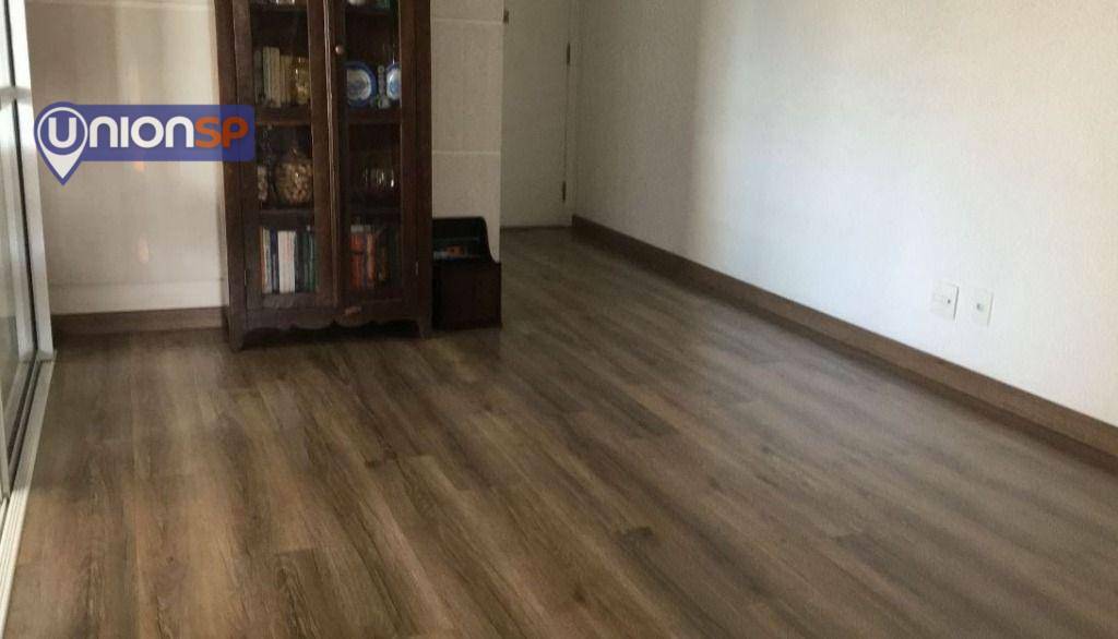 Apartamento à venda com 2 quartos, 65m² - Foto 2