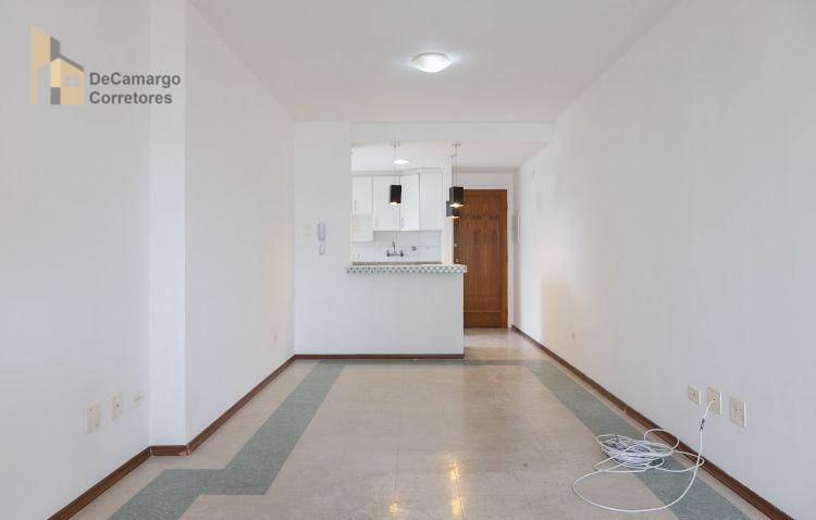 Apartamento à venda com 2 quartos, 64m² - Foto 2