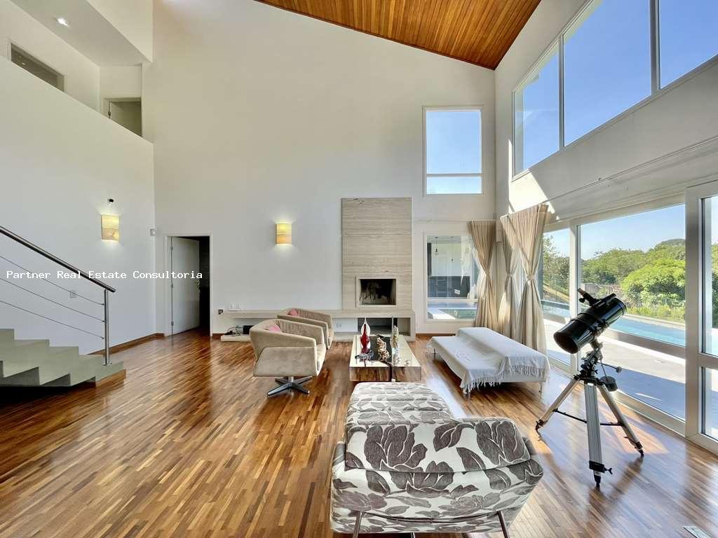 Casa à venda com 4 quartos, 1056m² - Foto 11