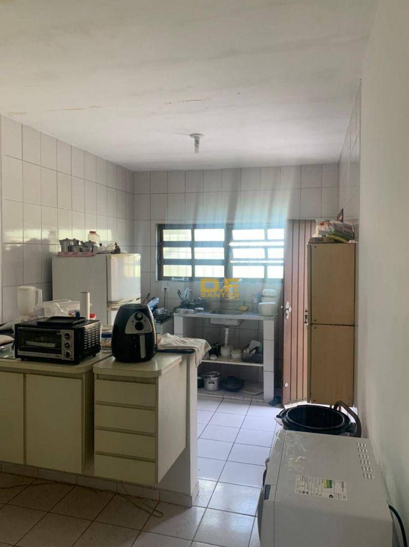 Casa à venda com 2 quartos, 1m² - Foto 10