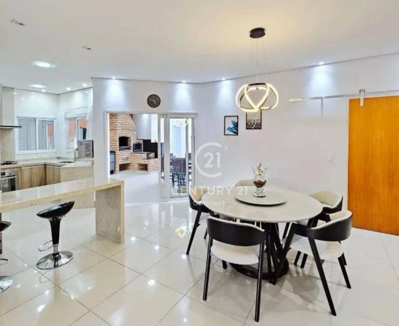 Casa de Condomínio à venda com 3 quartos, 300m² - Foto 2