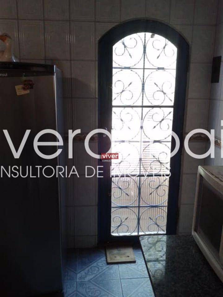 Casa à venda com 7 quartos, 300m² - Foto 13