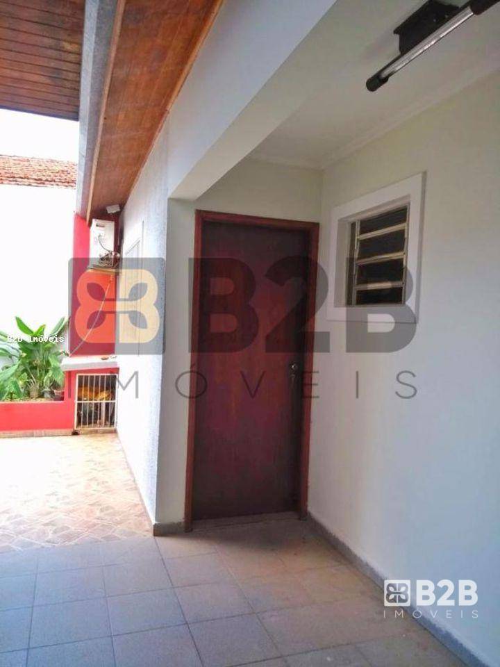 Casa à venda com 5 quartos, 254m² - Foto 2