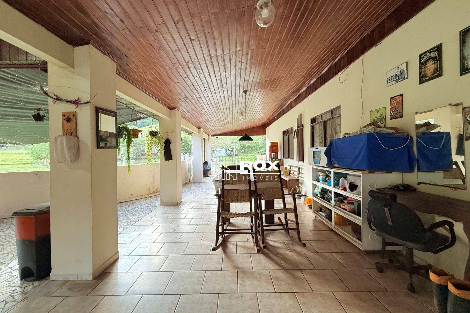 Chácara à venda com 6 quartos, 350m² - Foto 11