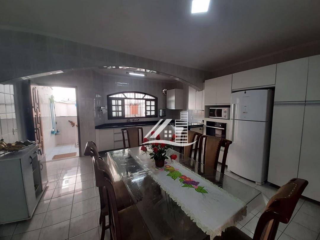 Sobrado à venda com 3 quartos, 231m² - Foto 8