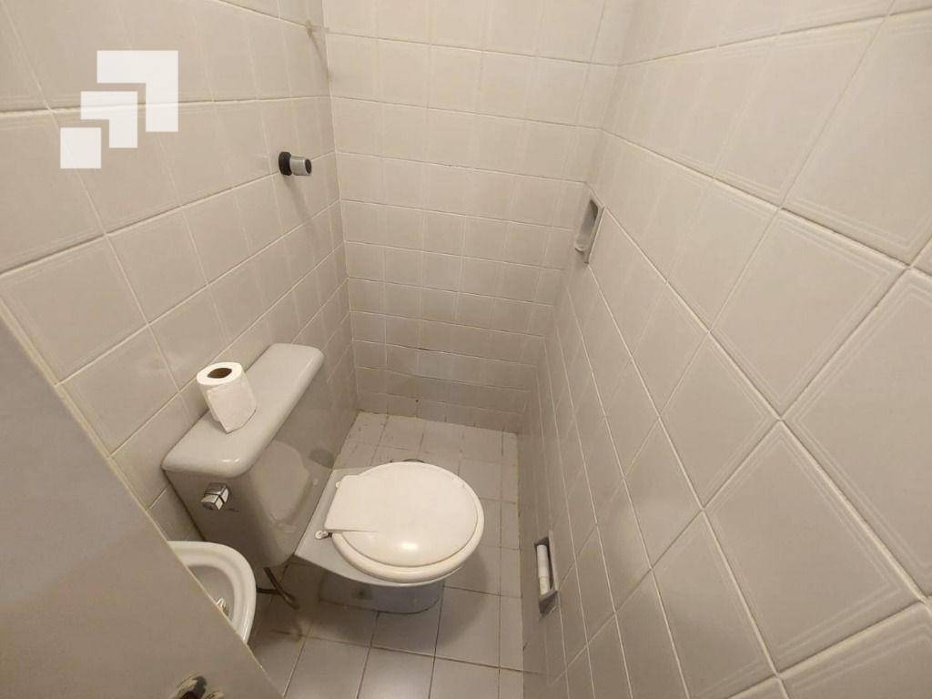 Apartamento para alugar com 3 quartos, 102m² - Foto 23