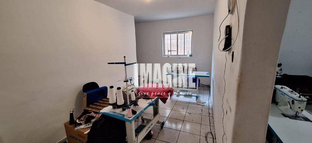 Sobrado à venda com 3 quartos, 200m² - Foto 11