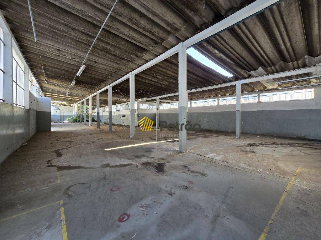 Depósito-Galpão-Armazém para alugar, 1750m² - Foto 2