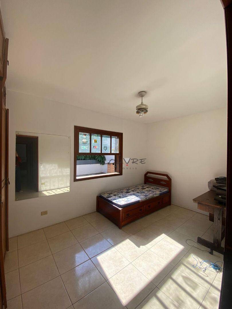 Casa à venda com 4 quartos, 230m² - Foto 12