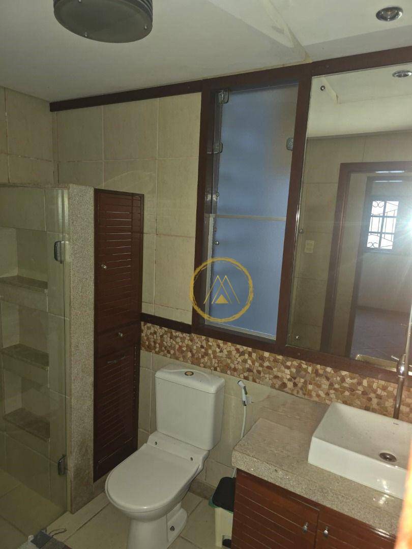 Casa à venda com 3 quartos, 200m² - Foto 12