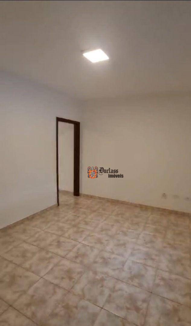 Sobrado à venda com 4 quartos, 200m² - Foto 24