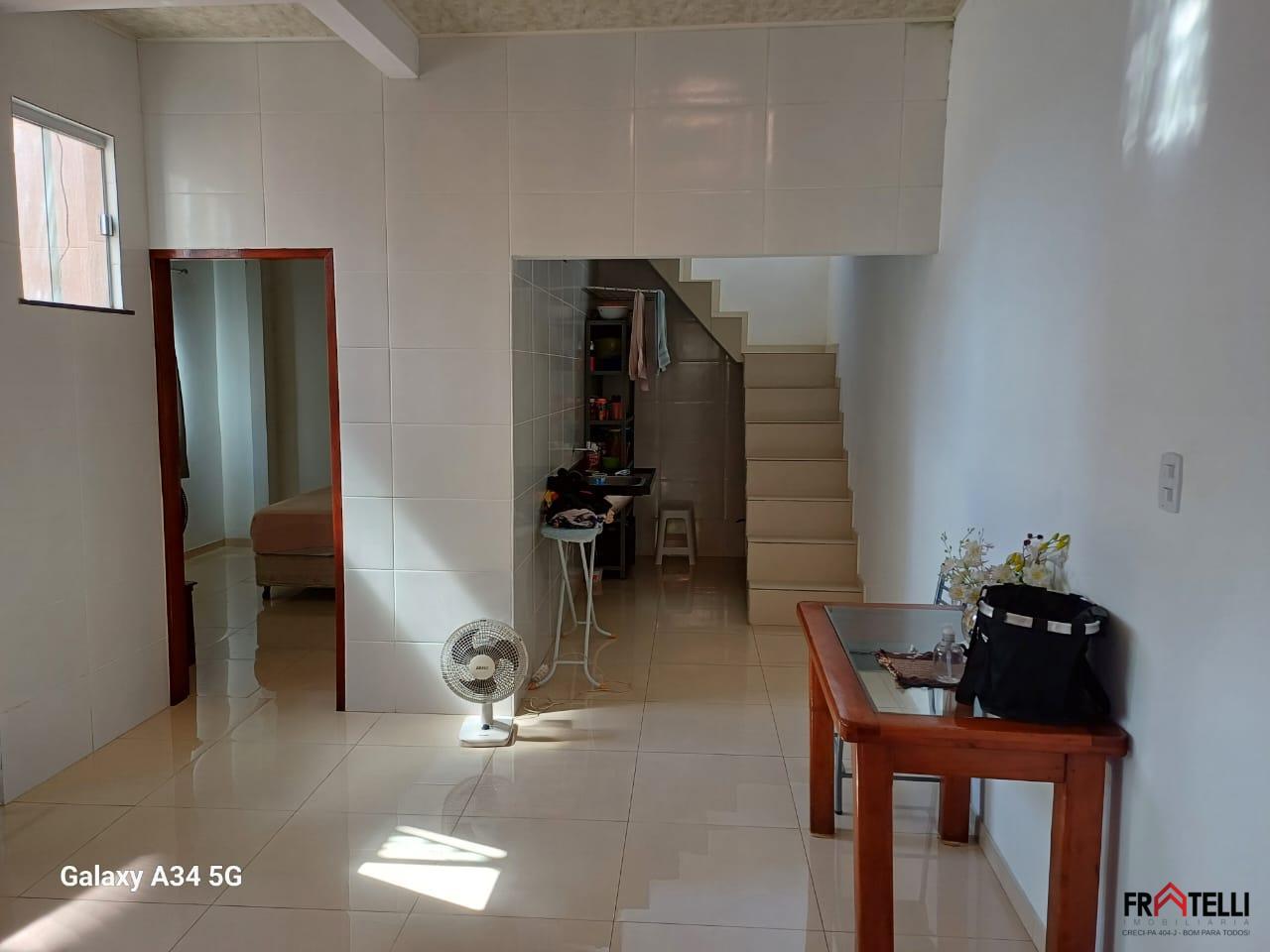 Casa à venda com 4 quartos, 108m² - Foto 4