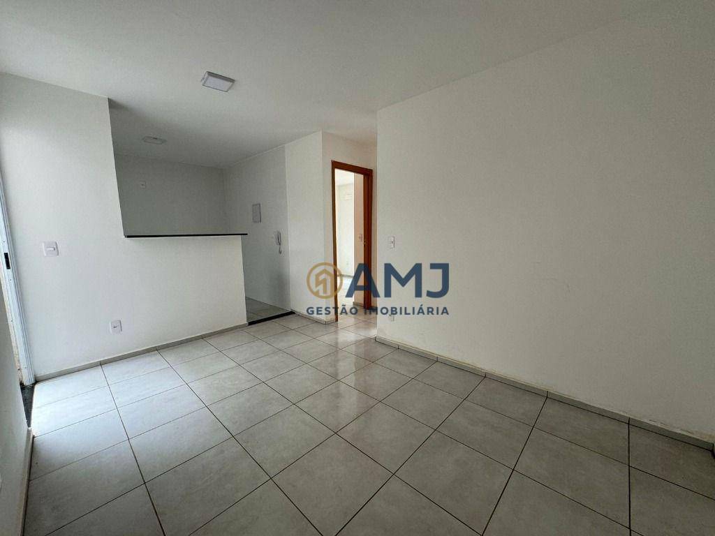 Apartamento à venda com 2 quartos, 61m² - Foto 2