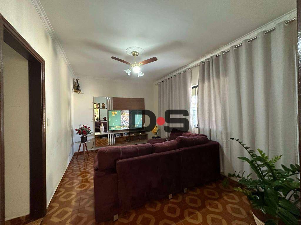 Casa à venda com 3 quartos, 188m² - Foto 2