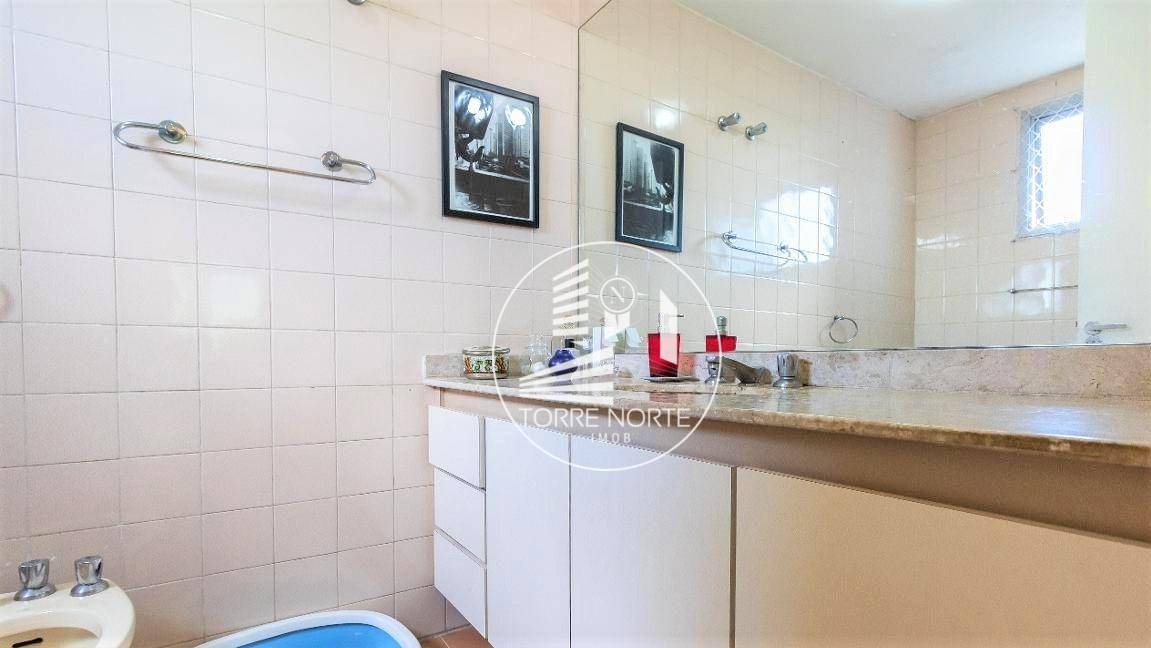 Apartamento à venda com 2 quartos, 67m² - Foto 14