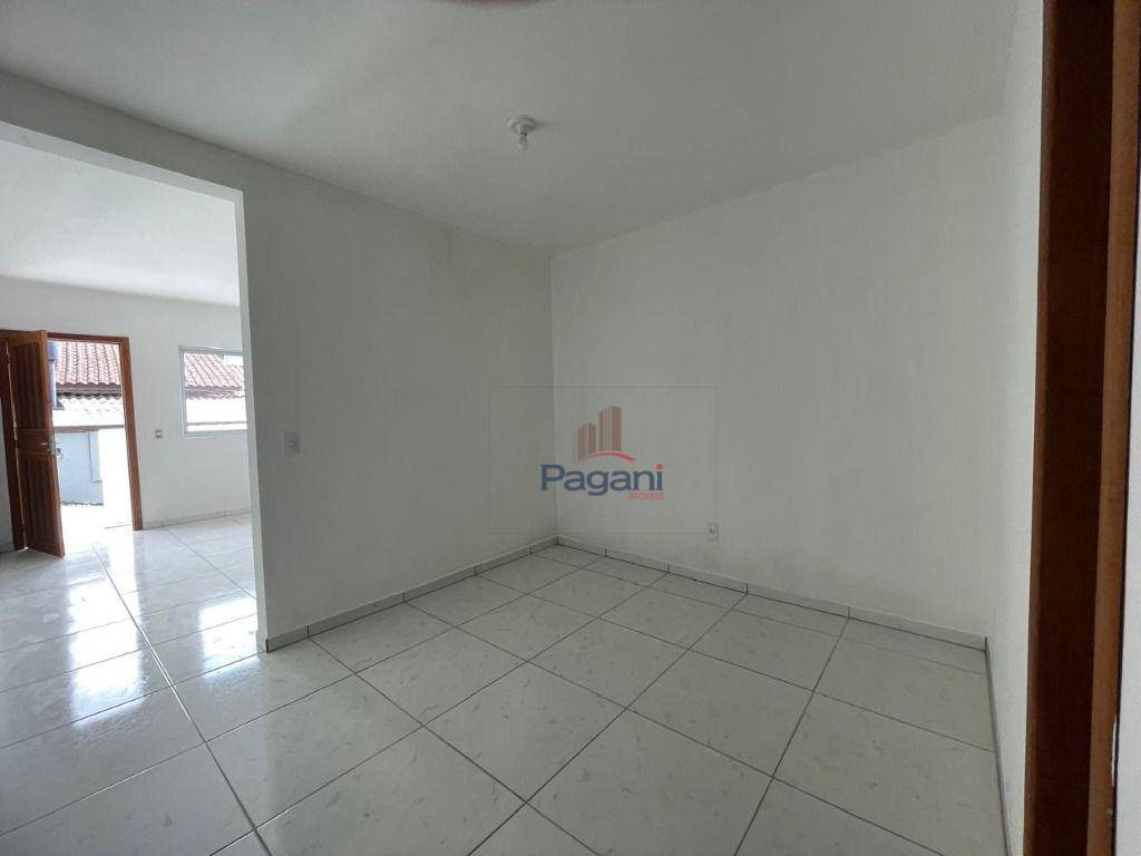 Casa para alugar com 1 quarto, 38m² - Foto 3