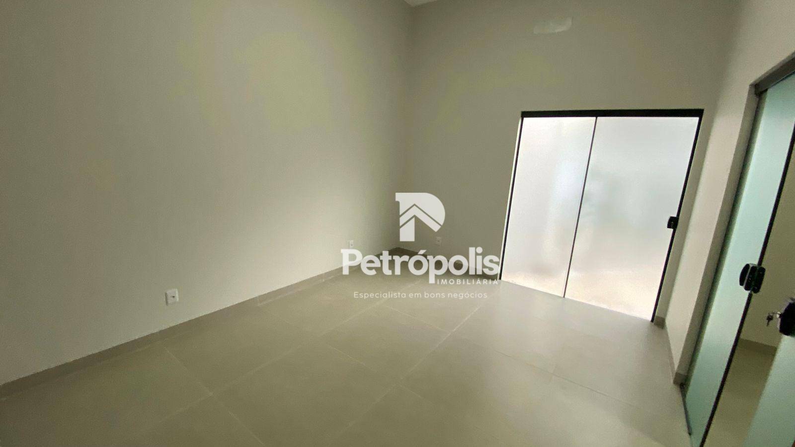 Casa à venda com 3 quartos, 206m² - Foto 11