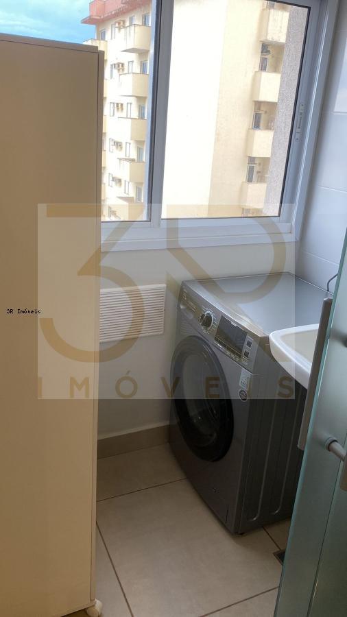 Apartamento à venda com 2 quartos, 70m² - Foto 4