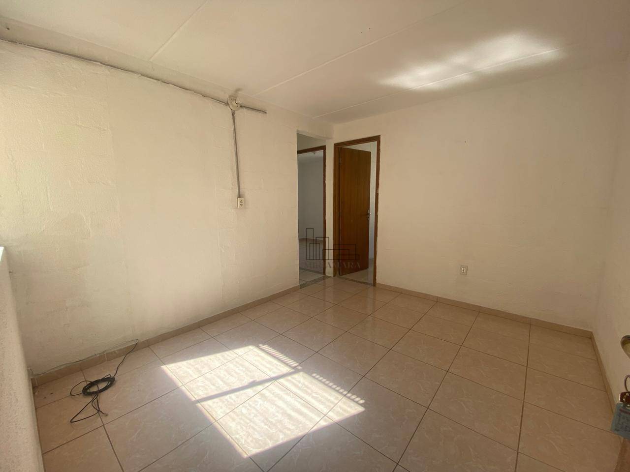 Apartamento à venda com 2 quartos, 40m² - Foto 3