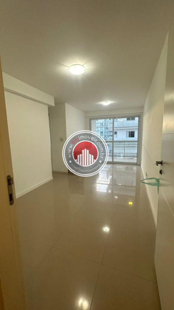 Apartamento à venda com 2 quartos, 72m² - Foto 7